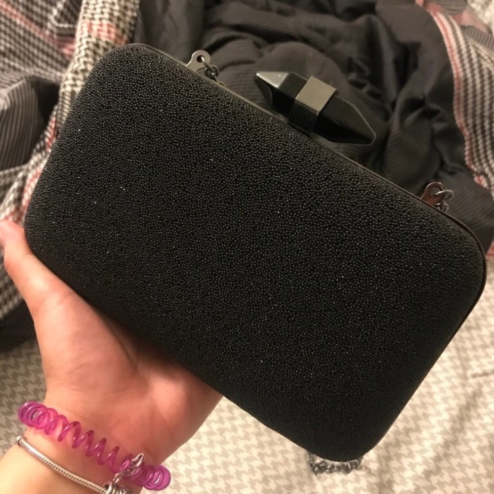Kataryn caviar clutch-wore once